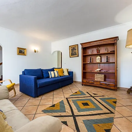 Sesmarias Villa *